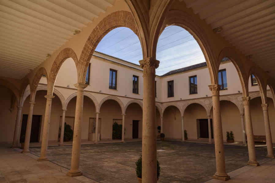 Málaga - Ronda 035 - convento de Santo Domingo - palacio de Congresos.jpg